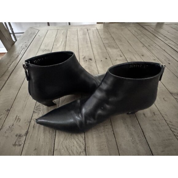 Christian Dior Black Leather Pointed Toe Ankle Boots 37 - Picture 5 of 8